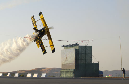 In 2006 we were proud to be invited to the Al Ain Airshow. Located in the United Arab Emirates Al Ain is an oasis only 130 Km from Dubai. With temperatures in January averaging 20 degrees C it is a welcome break from our British climate.