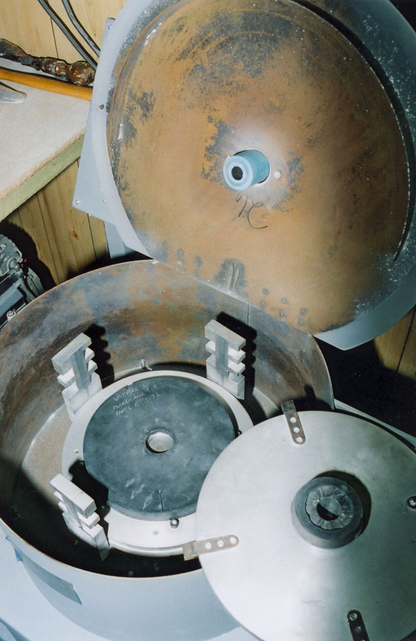 The centrifugal casting machine uses either nine or twelve inch diameter vulcanised rubber moulds. The moulds can be adjusted to operate at a range of speeds and pressures. Direction of rotation can also be changed.