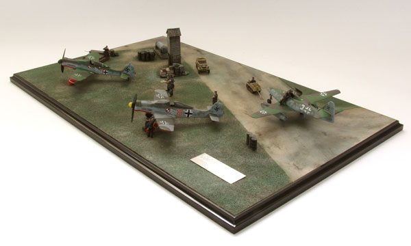 Gallands Zirkus 1/72 scale pewter limited edition diorama of a Messerschmitt Me262A-1a and two Focke Wulf Fw 190D-9s from JV 44. Handmade by Staples and Vine Ltd.