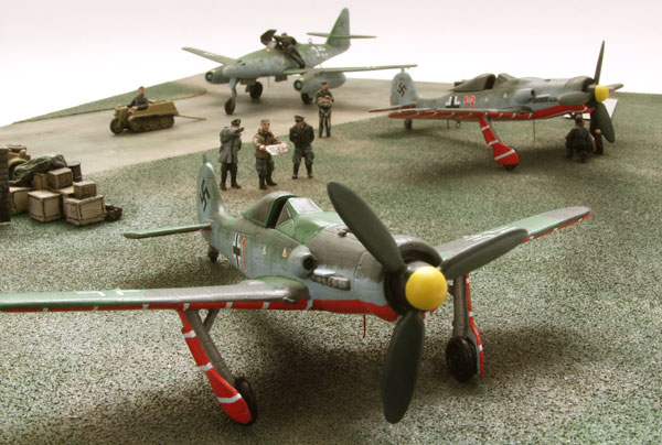 Gallands Zirkus 1/72 scale pewter limited edition diorama of a Messerschmitt Me262A-1a and two Focke Wulf Fw 190D-9s from JV 44. Handmade by Staples and Vine Ltd.