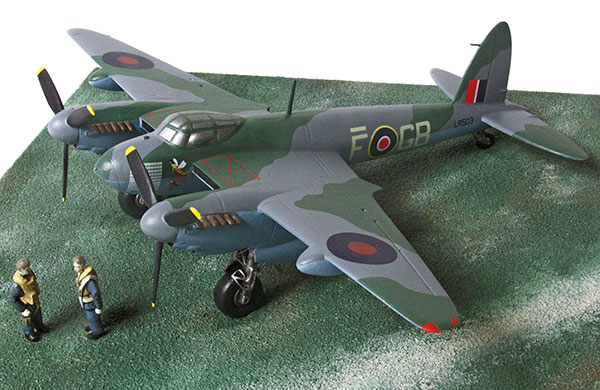 de Havilland Mosquito MK IX 1/72 scale pewter limited edition aircraft model of 'F for Freddie'. Handmade by Staples and Vine Ltd.