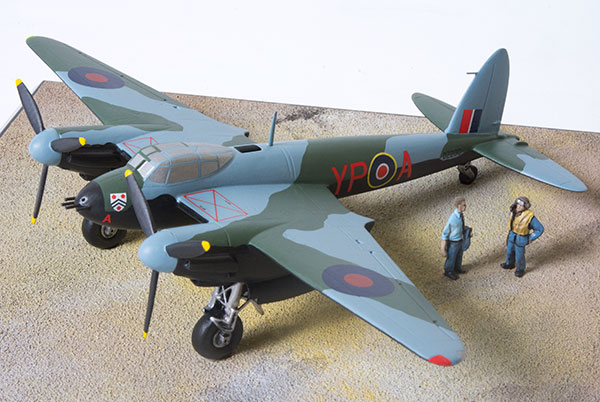 de Havilland Mosquito NF Mk II 1/72 scale limited edition pewter aircraft model. As flown inn the defence of Malta. Handmade by Staples and Vine Ltd.