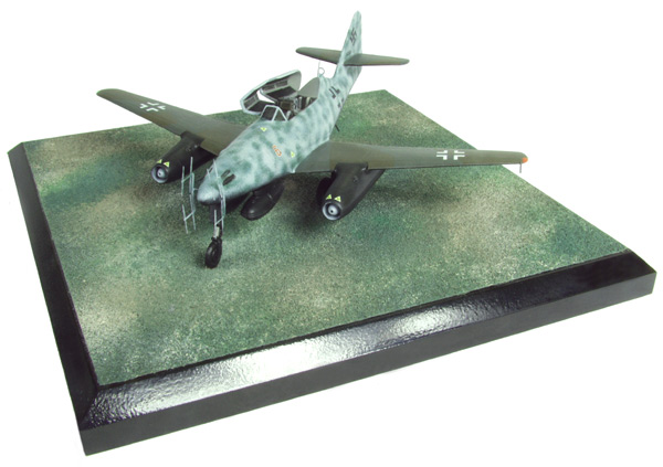 Messerschmitt Me 262B-1a/U1 nightfighter 1/72 scale pewter limited edition aircraft model. Handmade by Staples and Vine Ltd.