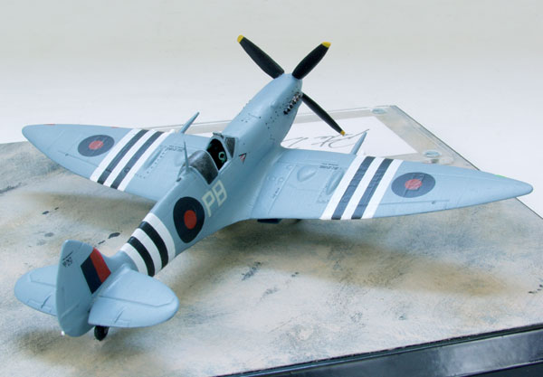 Supermarine Spitfire Mk VII 1/72 scale pewter limited edition aircraft model signed by the pilot Pete Brothers. Handmade by Staples and Vine Ltd.