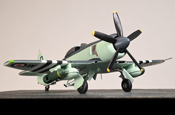 Hawker Sea Fury FB 11 - Image 3