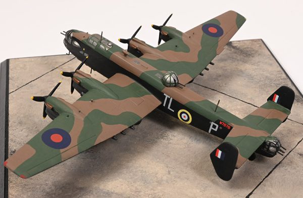 Handley Page Halifax Mk II - Image 2