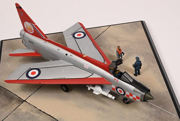 English Electric Lightning F Mk 1A - Image 4