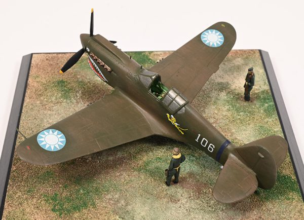 Curtiss P-40E - Image 2